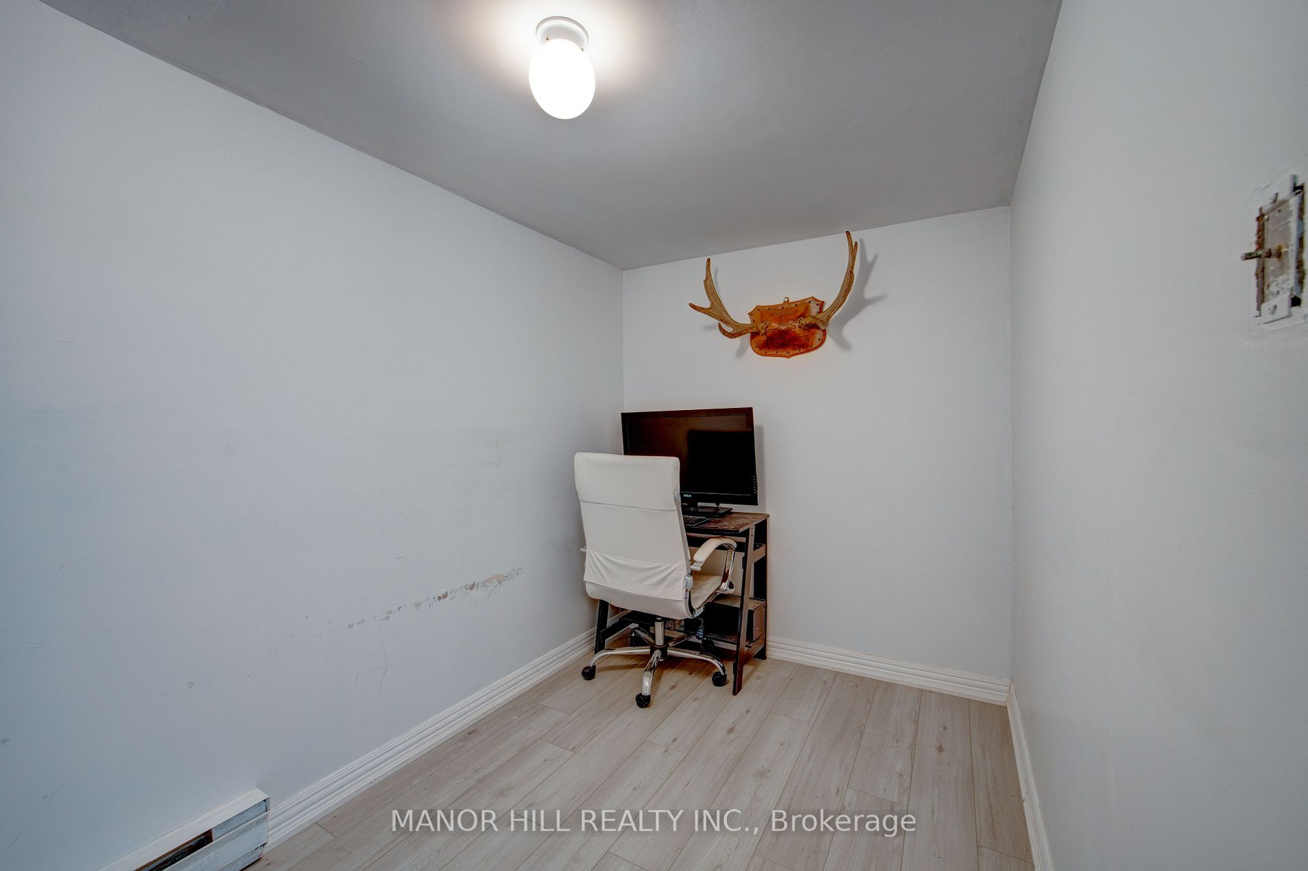 1334 Lakeshore Rd W