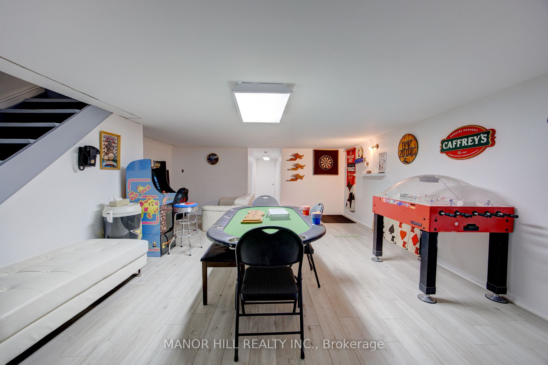 1334 Lakeshore Rd W