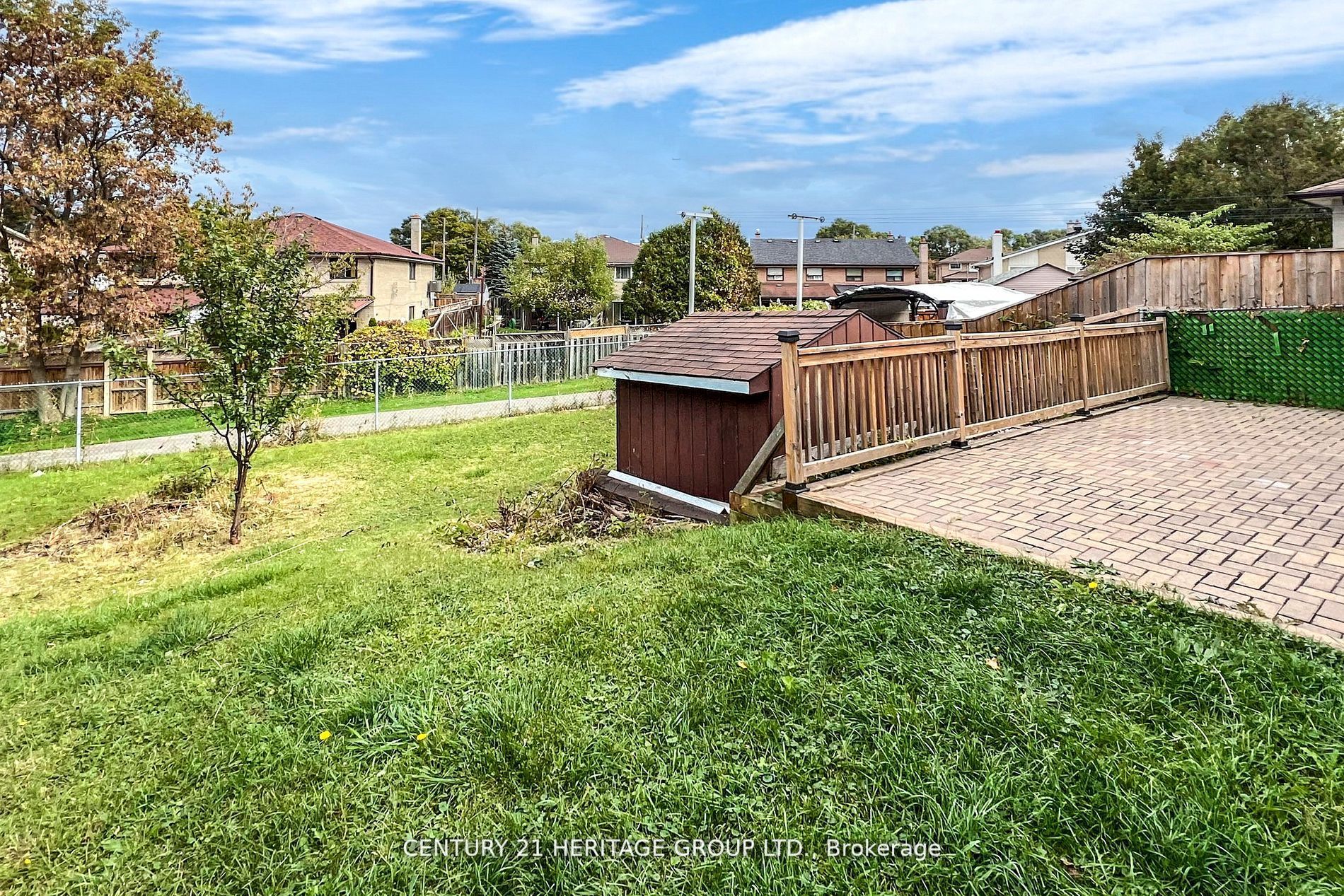 22 Azalea Crt