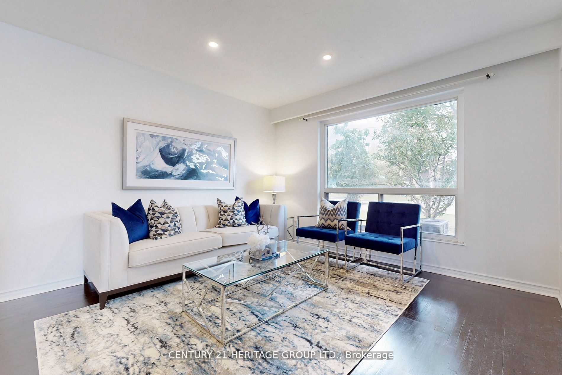 22 Azalea Crt