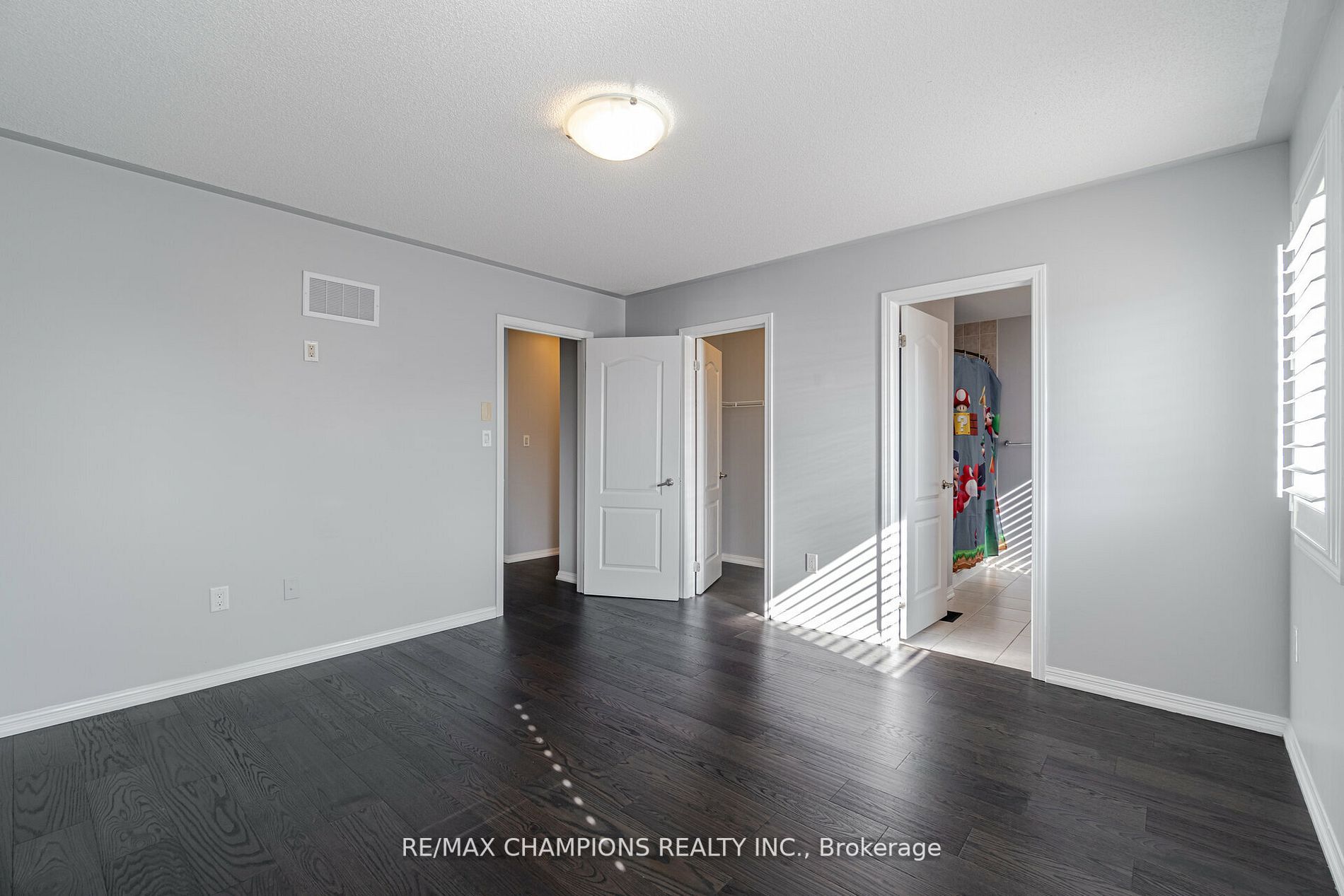 24 Arkwright Dr