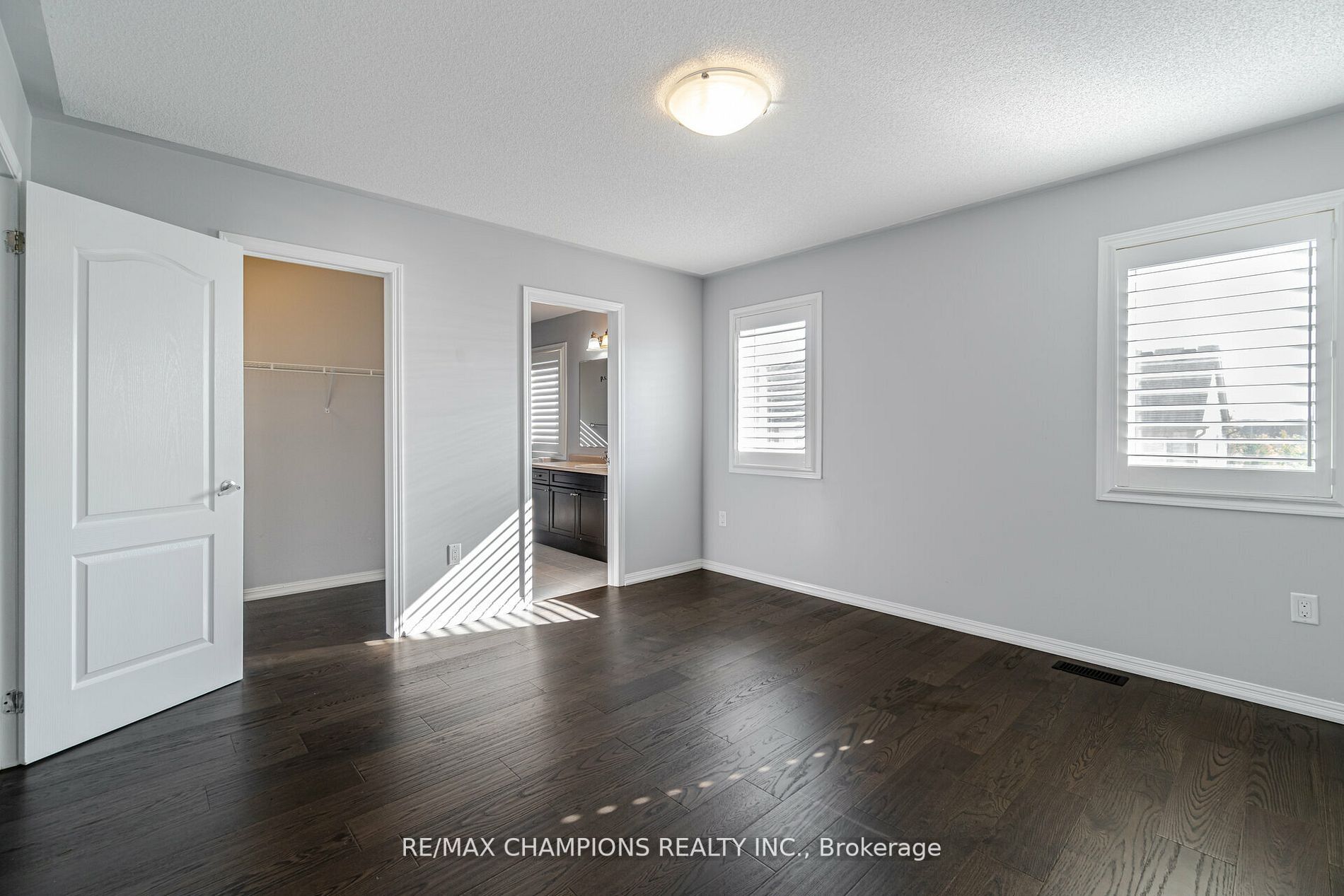 24 Arkwright Dr
