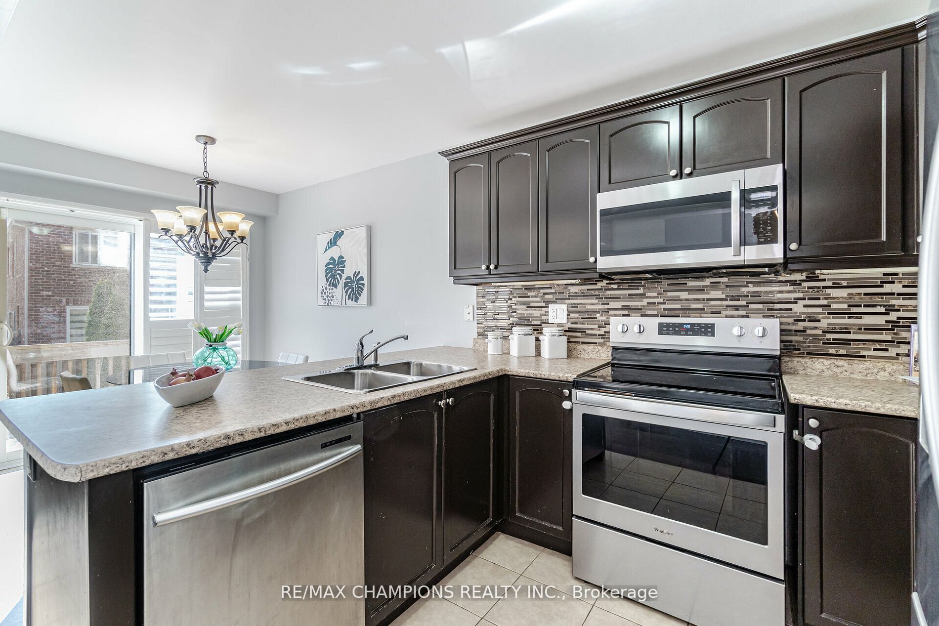 24 Arkwright Dr