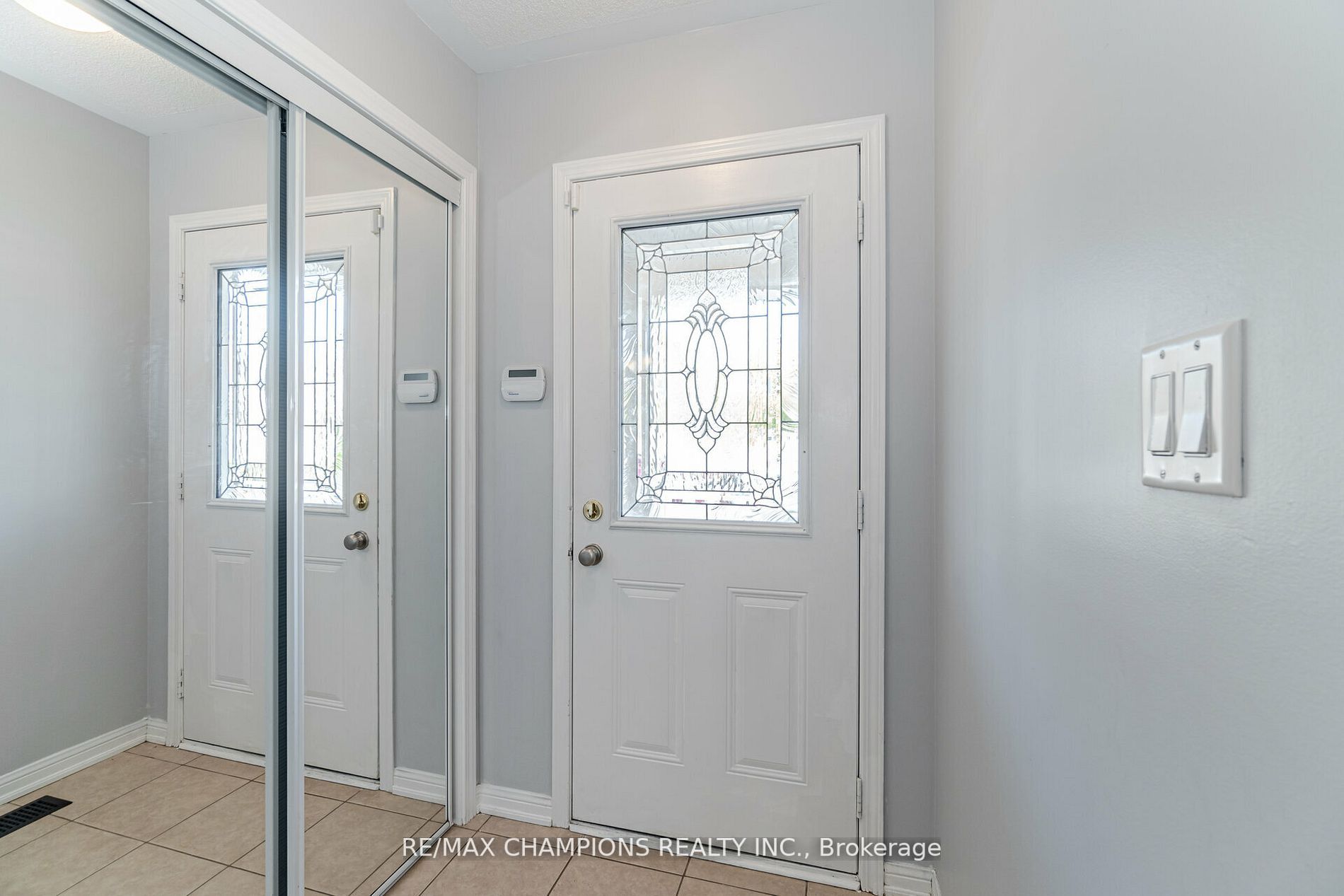 24 Arkwright Dr