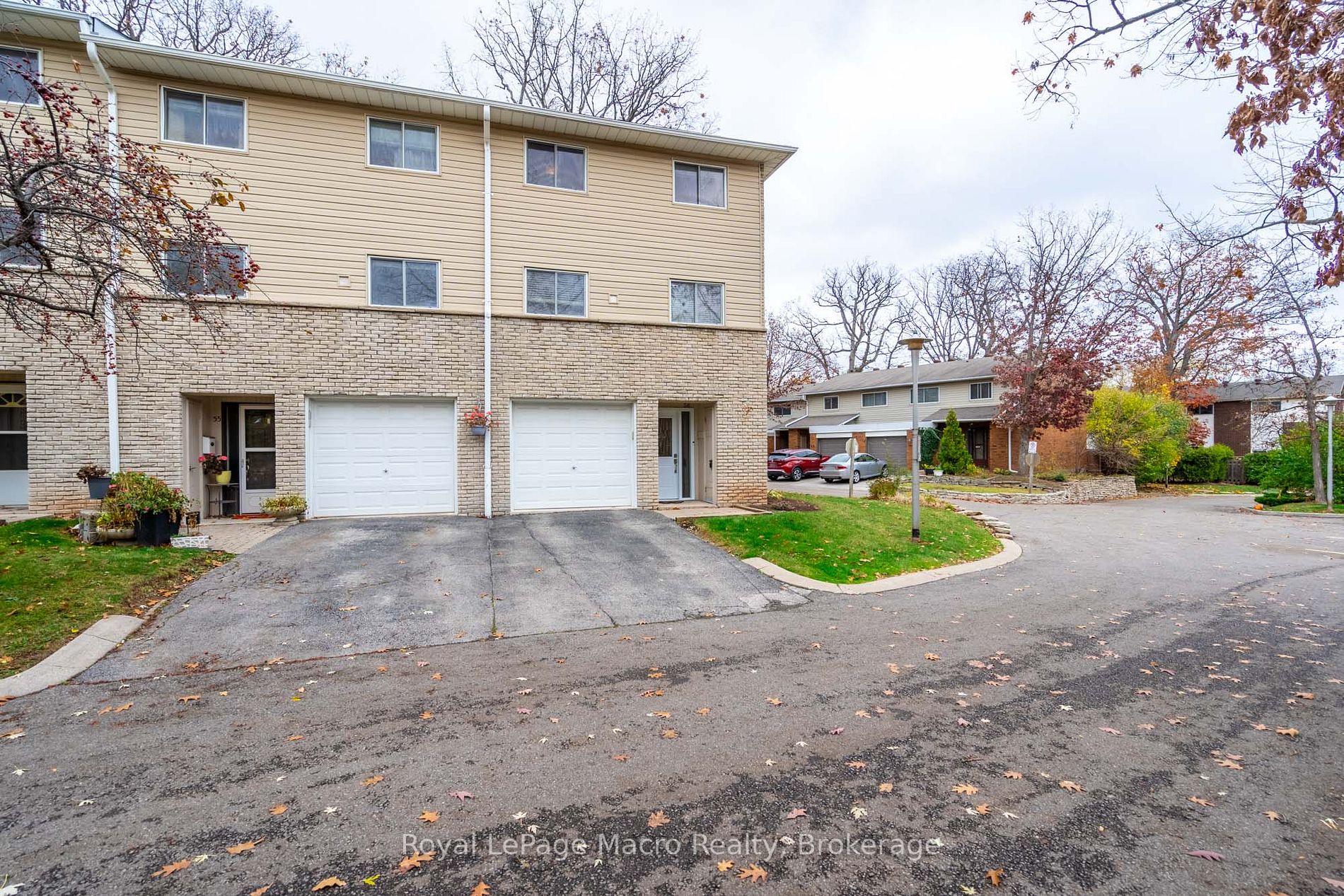 1270 Gainsborough Dr, #56