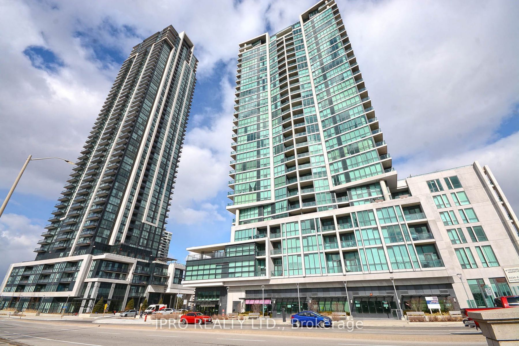 3985 Grand Park Dr, #1408