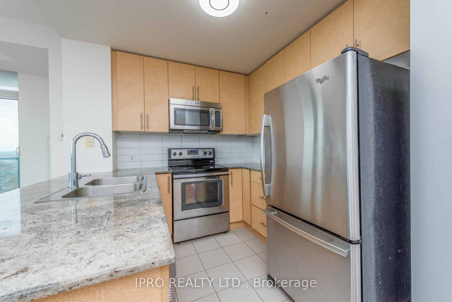 3985 Grand Park Dr, #1408
