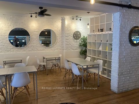 89 Roncesvalles Ave