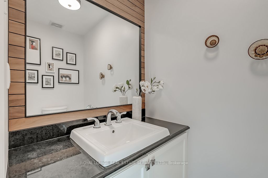 569 Eliza Crescent