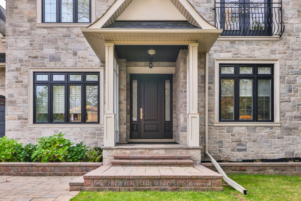 332 Sawyer Rd