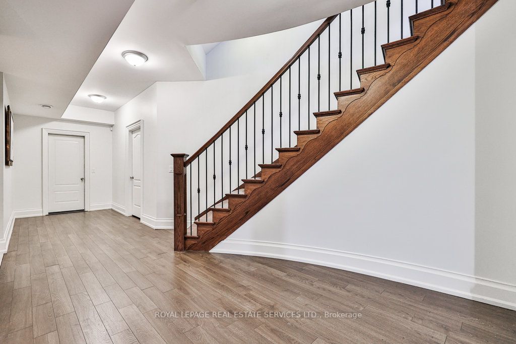 332 Sawyer Rd