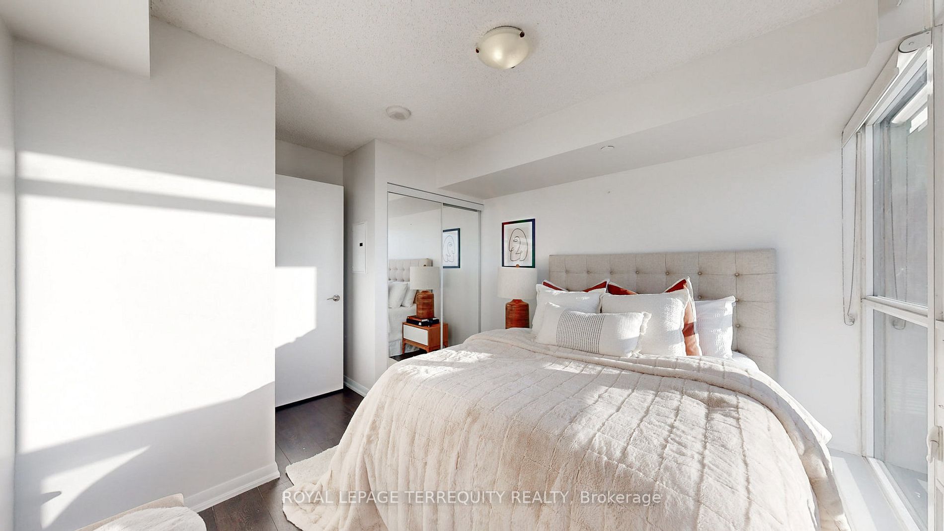 800 Lawrence Ave W, #1720