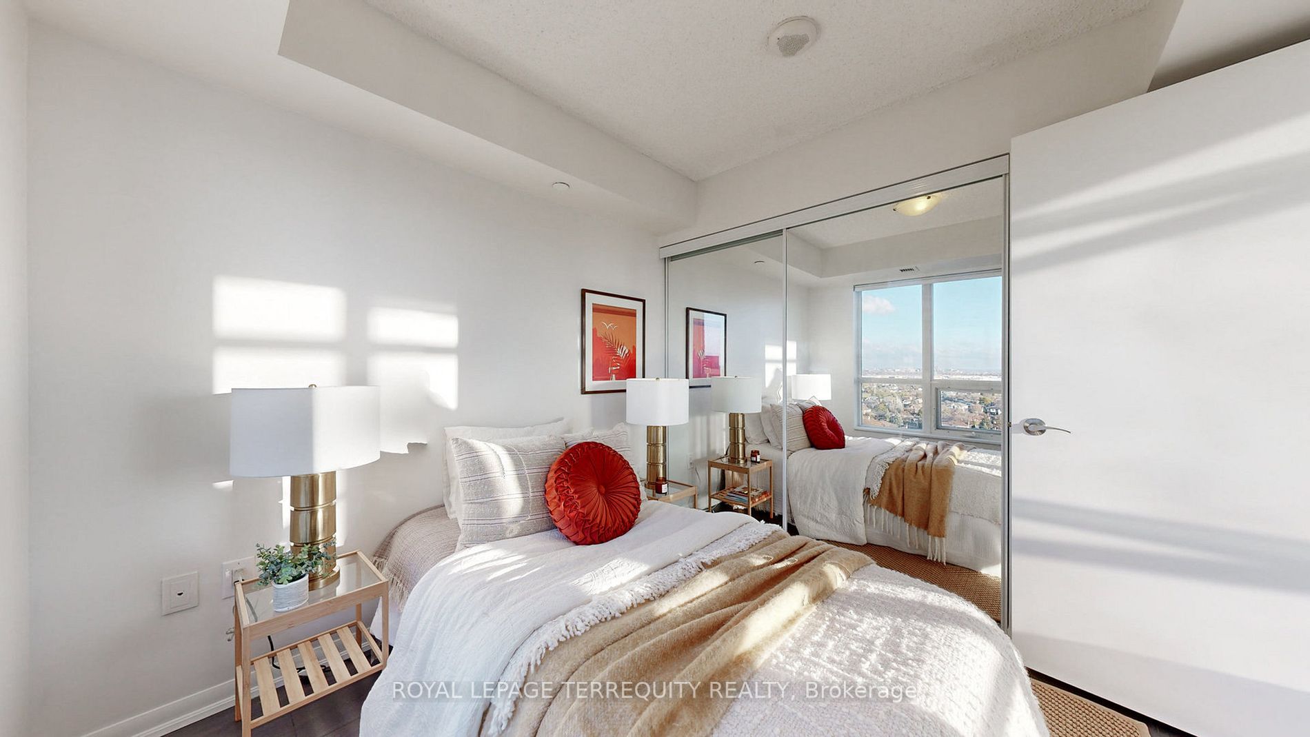 800 Lawrence Ave W, #1720