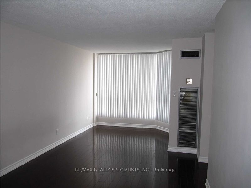 145 Hillcrest Ave, #311