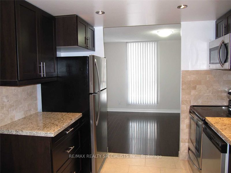 145 Hillcrest Ave, #311