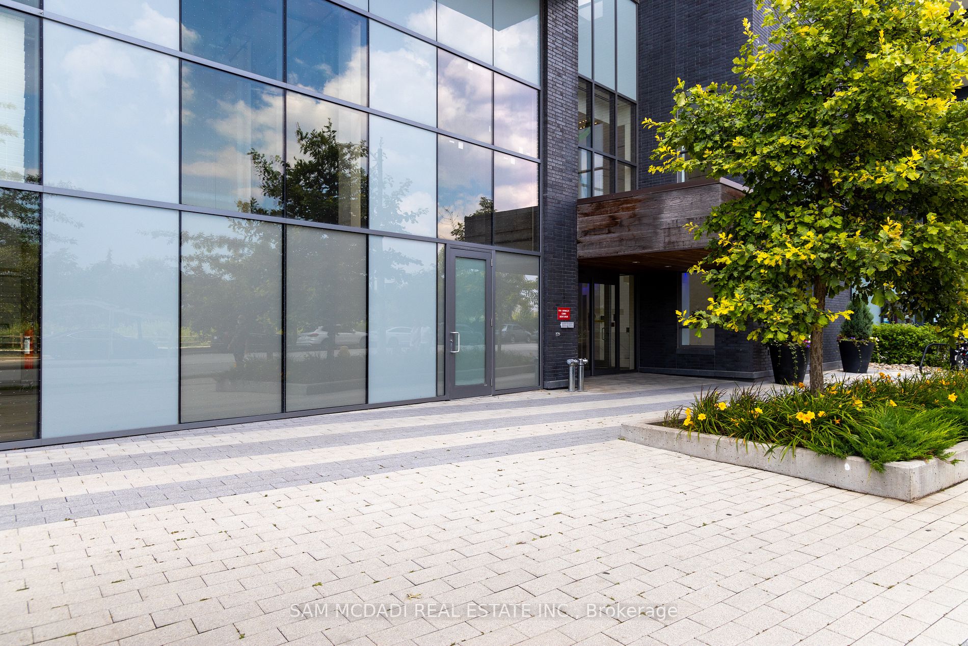 110 Marine Parade Dr, #8