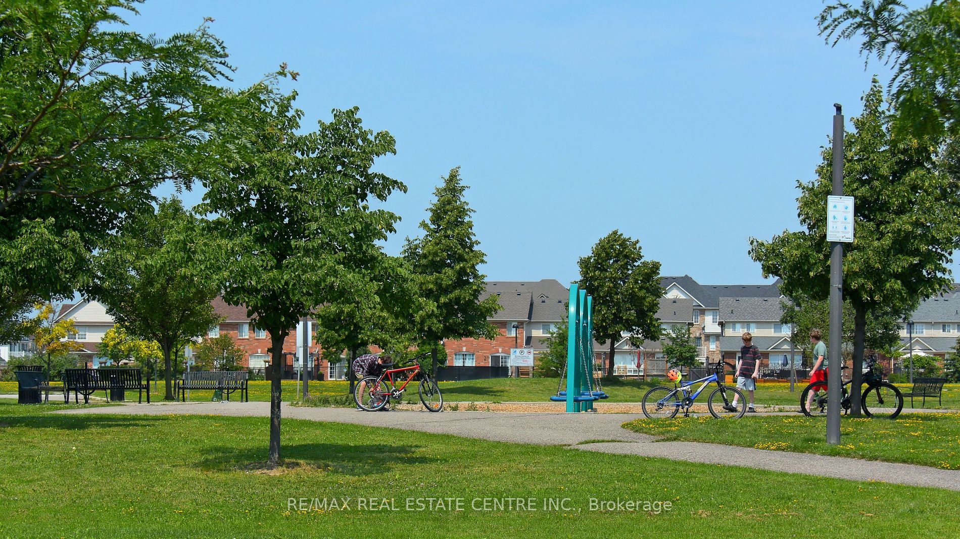 1399 Marshall Cres