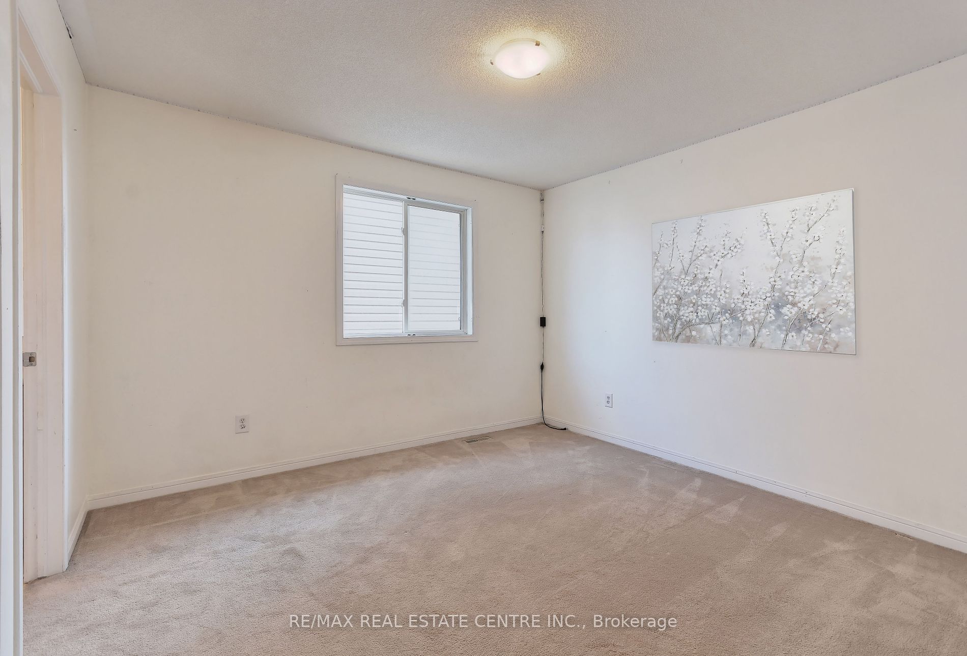 1399 Marshall Cres