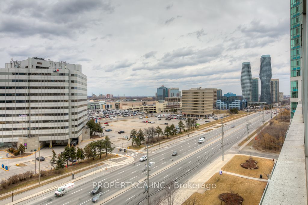 3939 Duke Of York Blvd, #903
