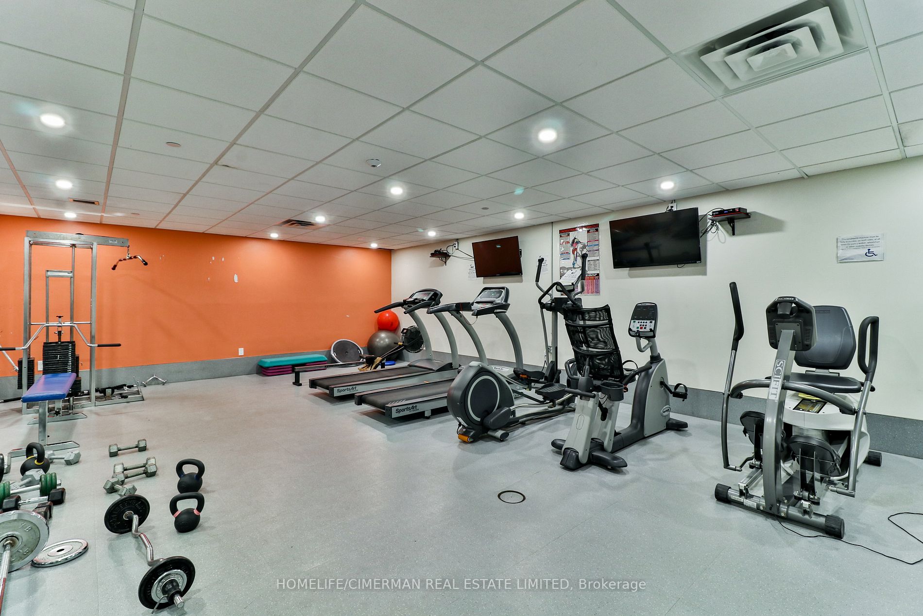100 Quebec Ave, #712