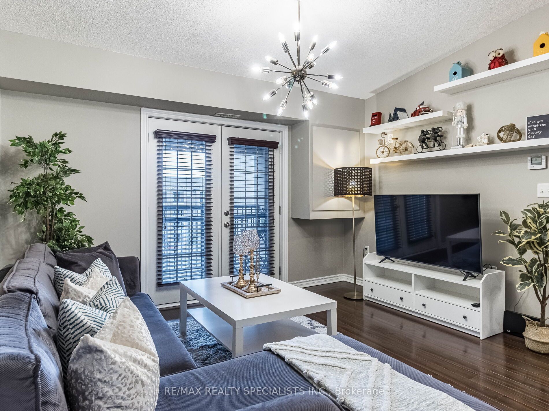 1380 Main St E, #408