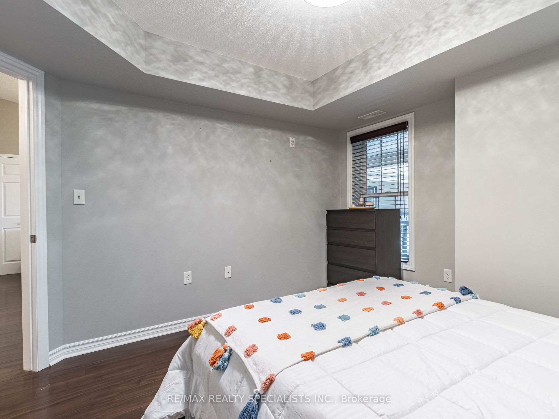 1380 Main St E, #408