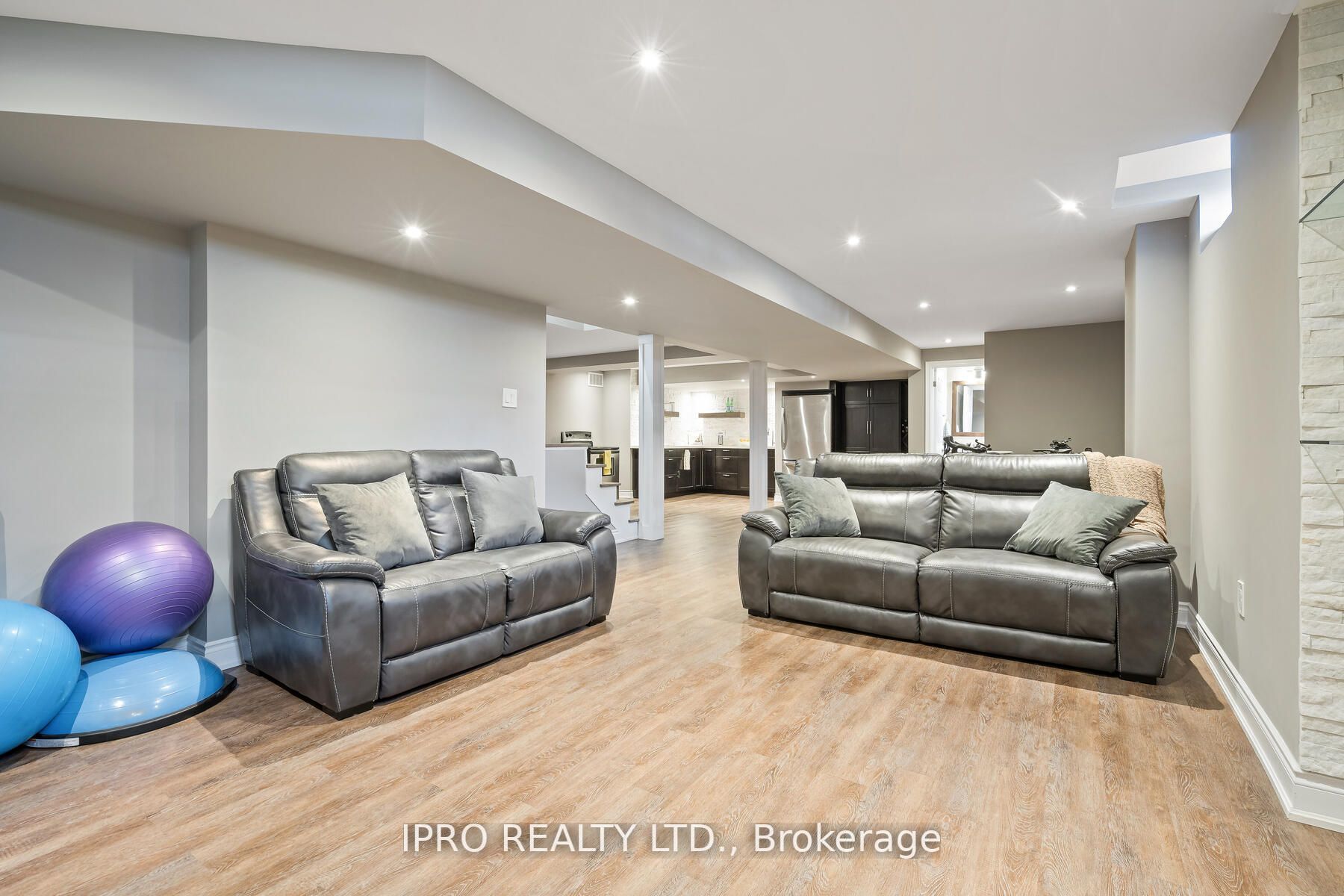 14 Harthill Crt