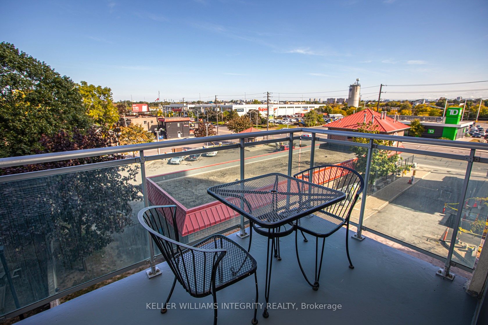 2464 Weston Rd, #402