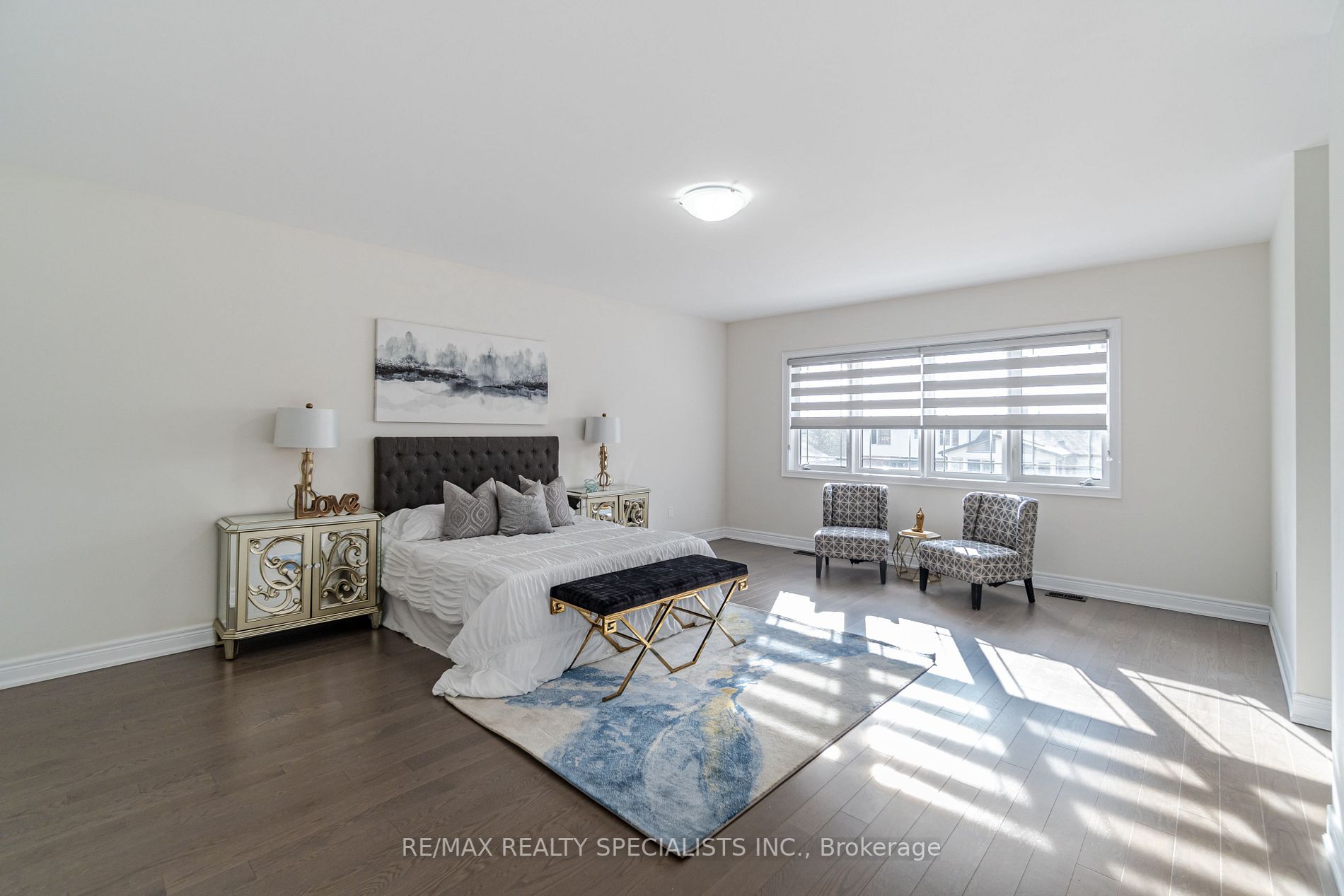 24 Daisy Meadow Cres W
