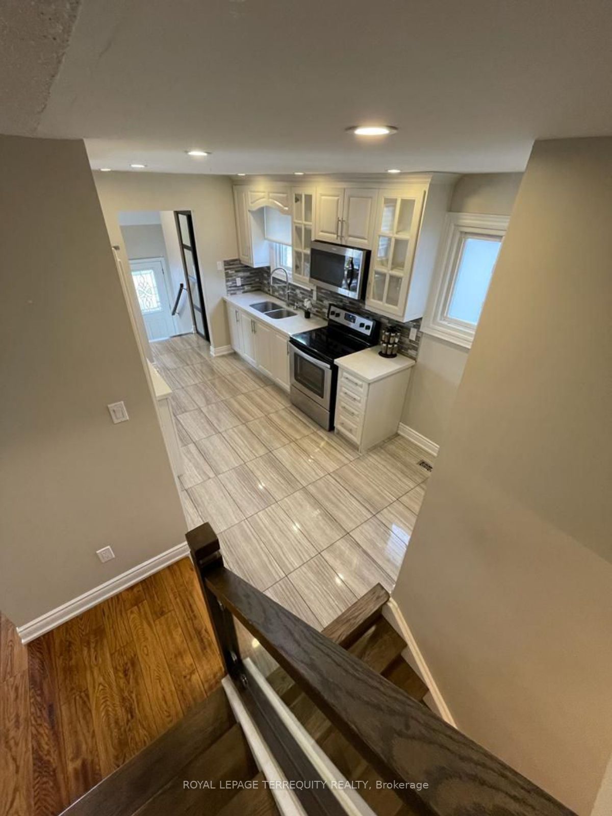 2508 Cobbinshaw Circ