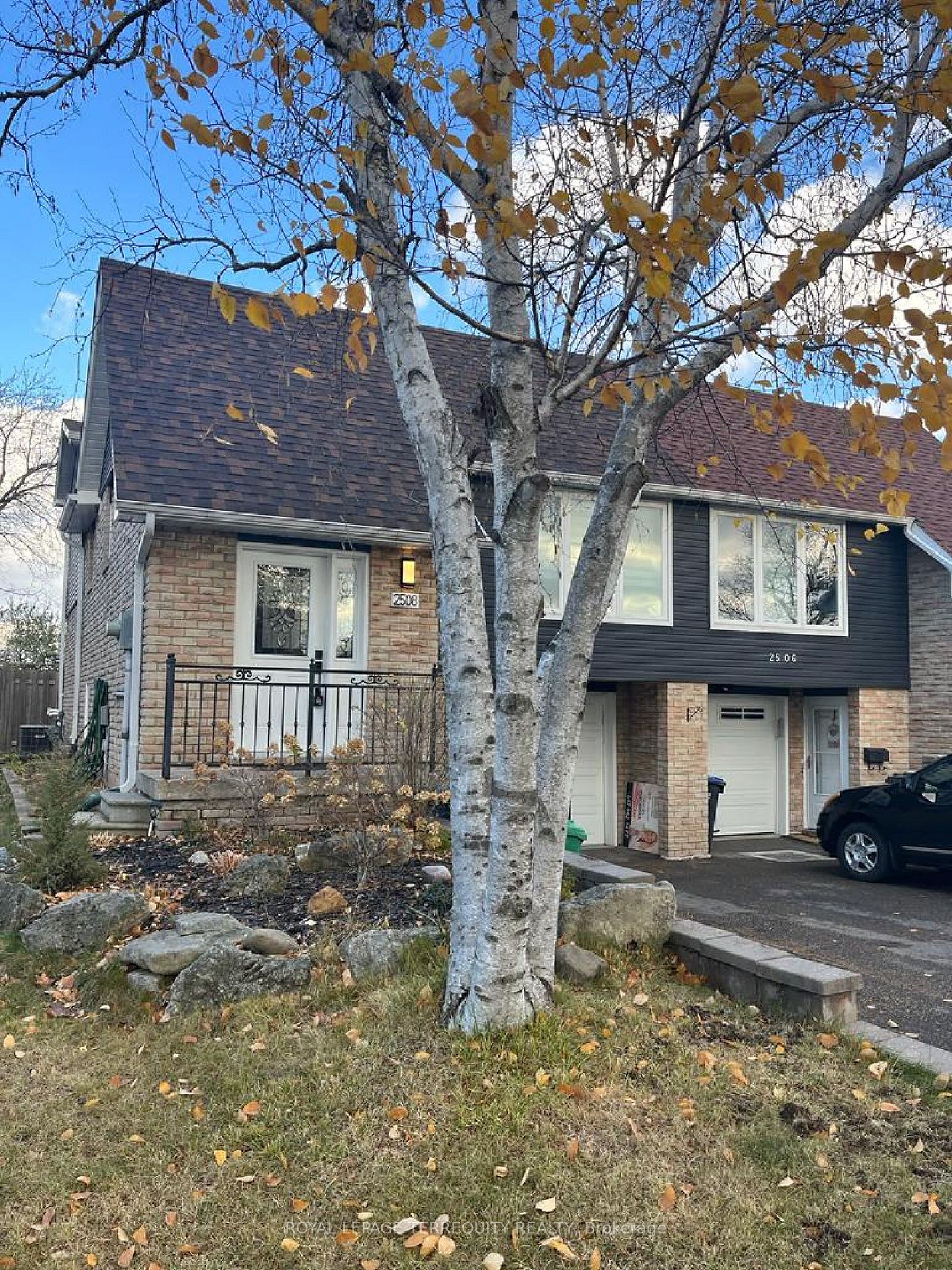 2508 Cobbinshaw Circ
