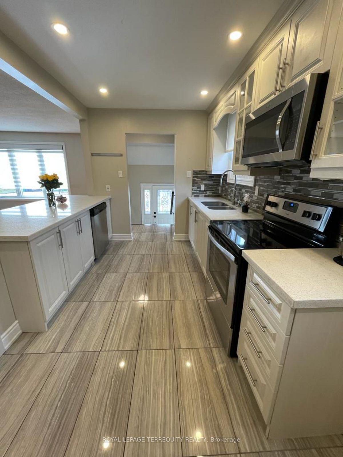 2508 Cobbinshaw Circ