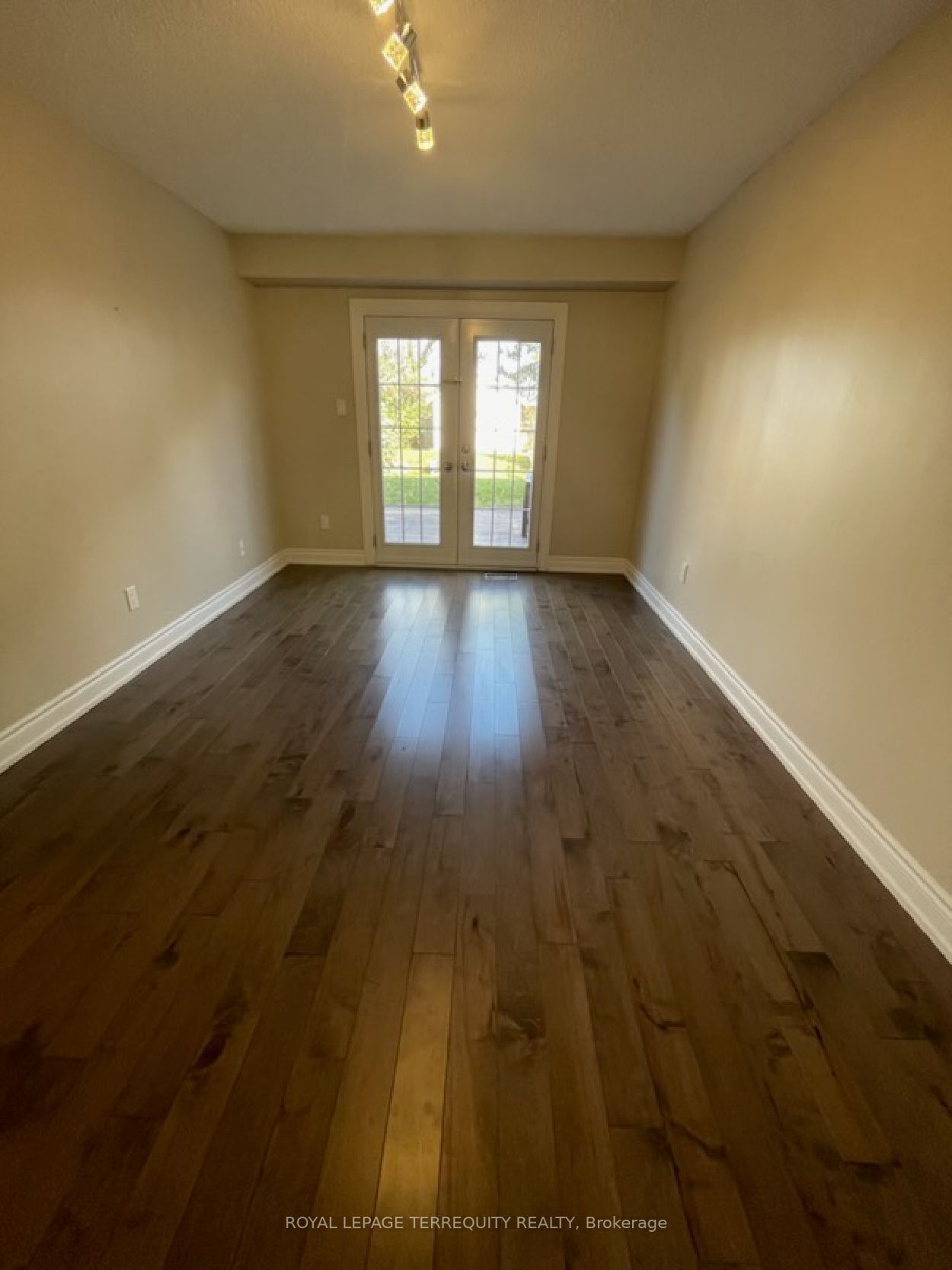 2508 Cobbinshaw Circ