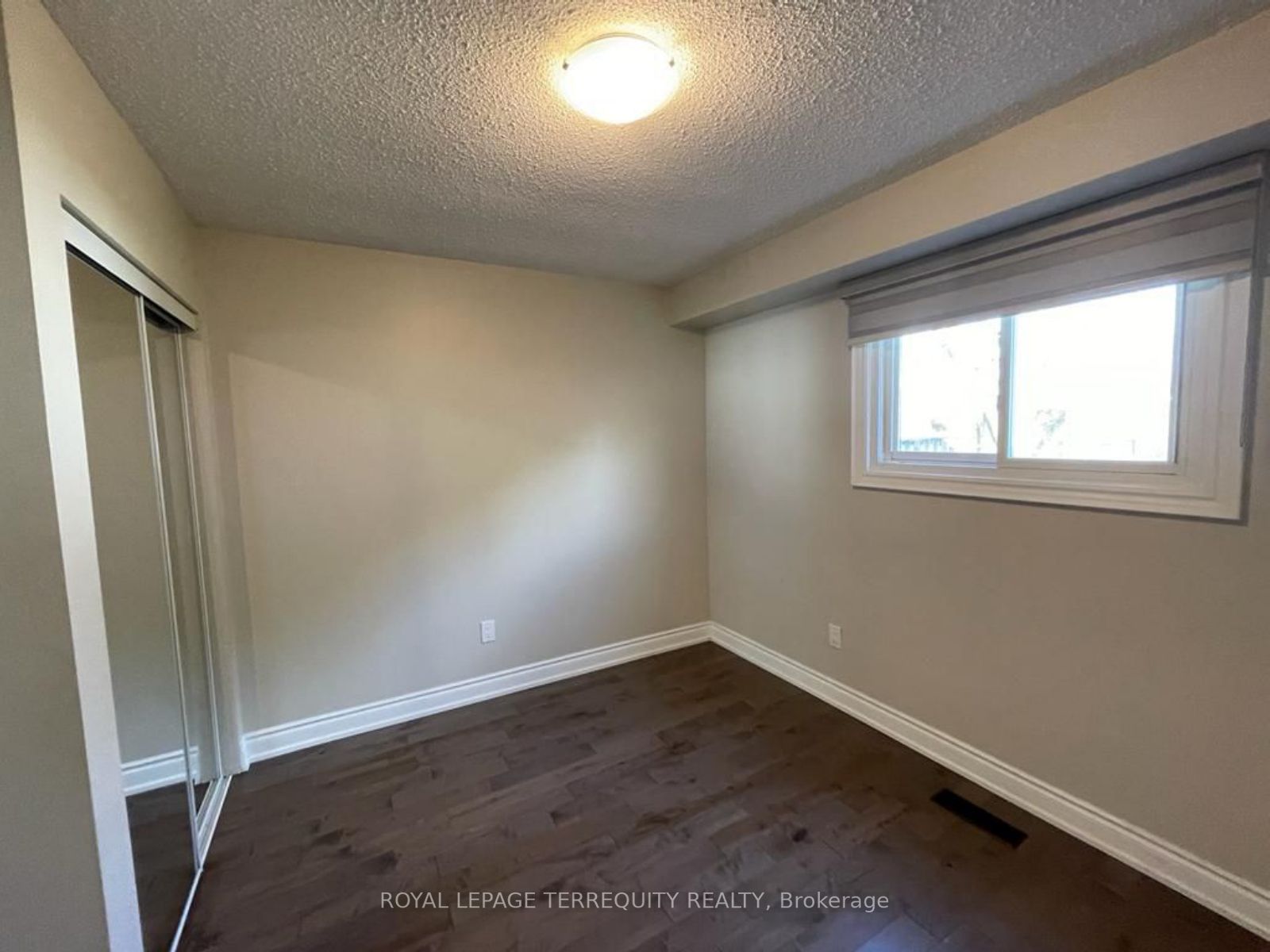2508 Cobbinshaw Circ