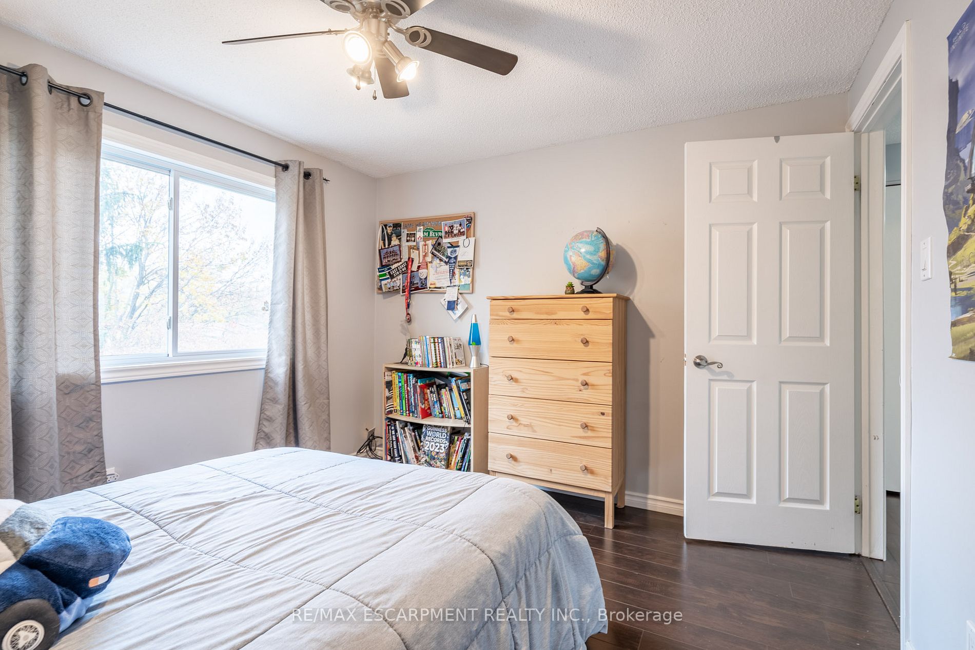 2263 Leominster Dr