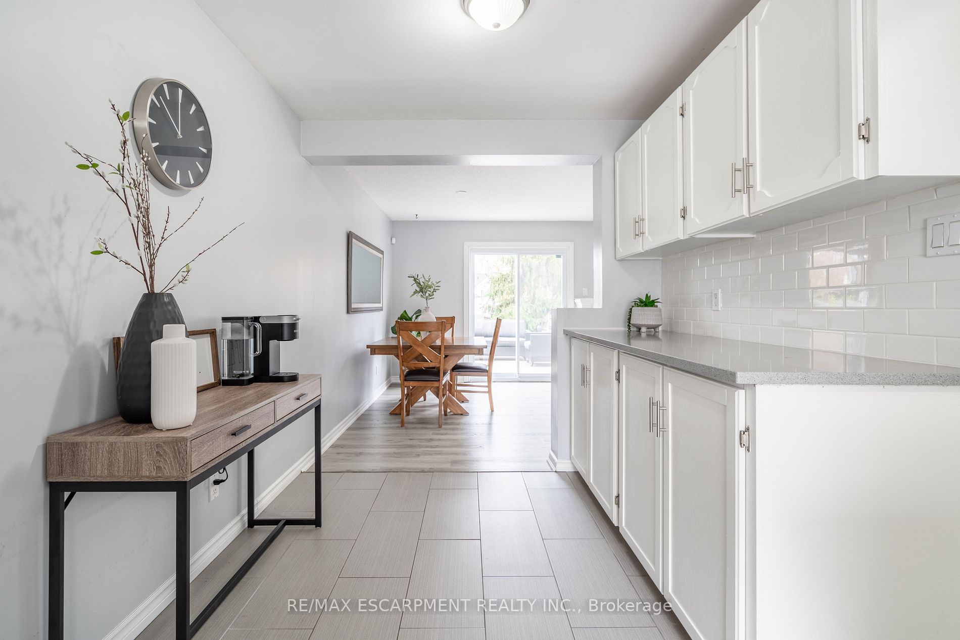 2263 Leominster Dr
