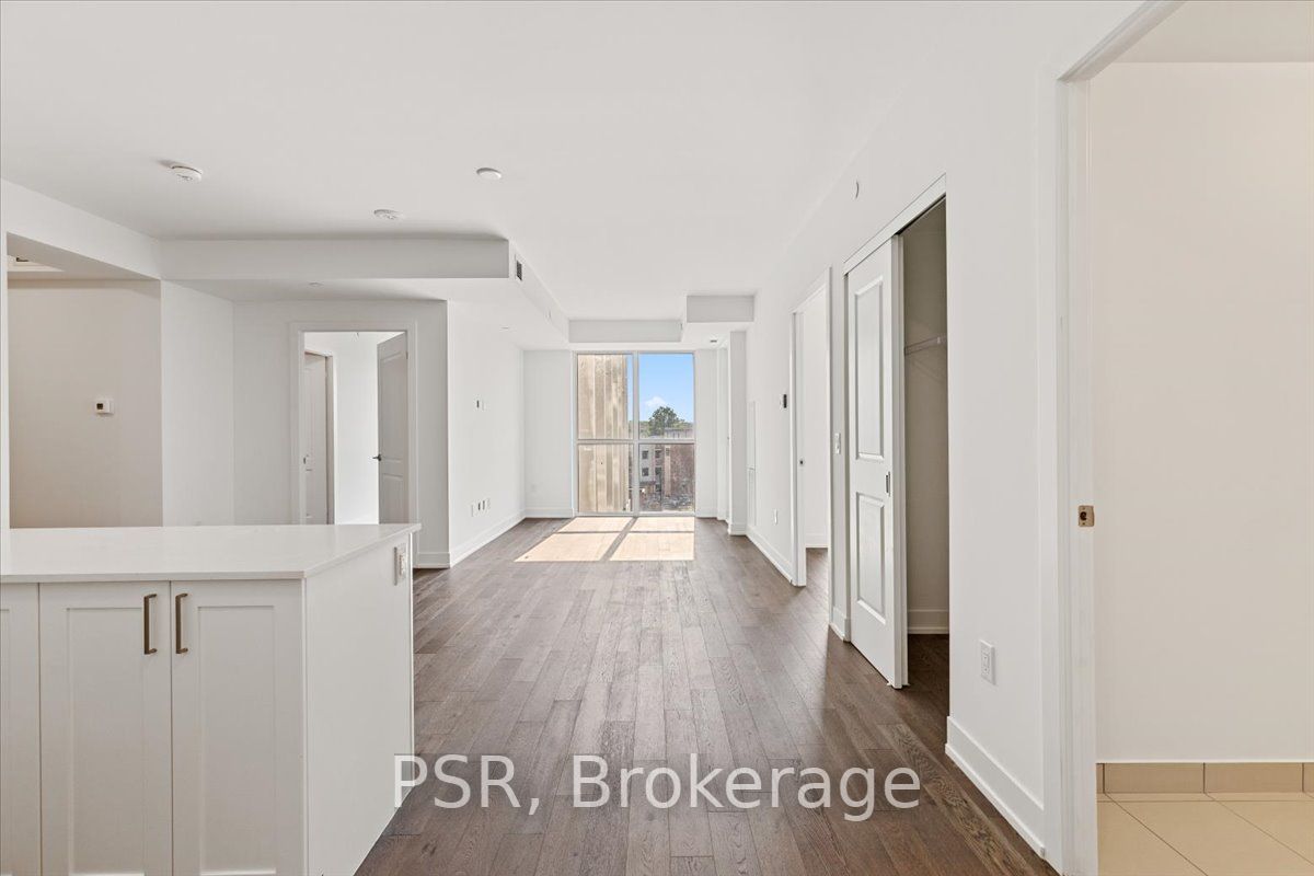 1063 Douglas Mccurdy Comm Circ W, #501