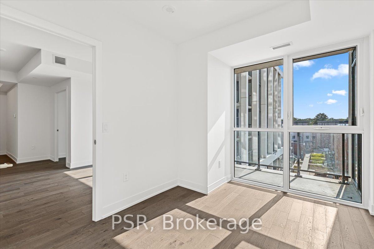 1063 Douglas Mccurdy Comm Circ W, #501