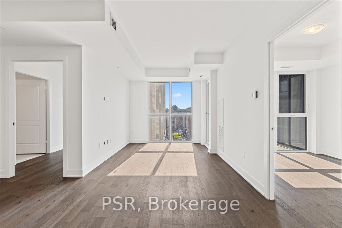1063 Douglas Mccurdy Comm Circ W, #501