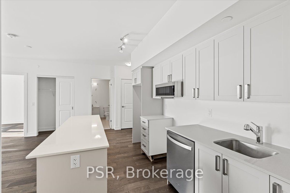 1063 Douglas Mccurdy Comm Circ W, #501