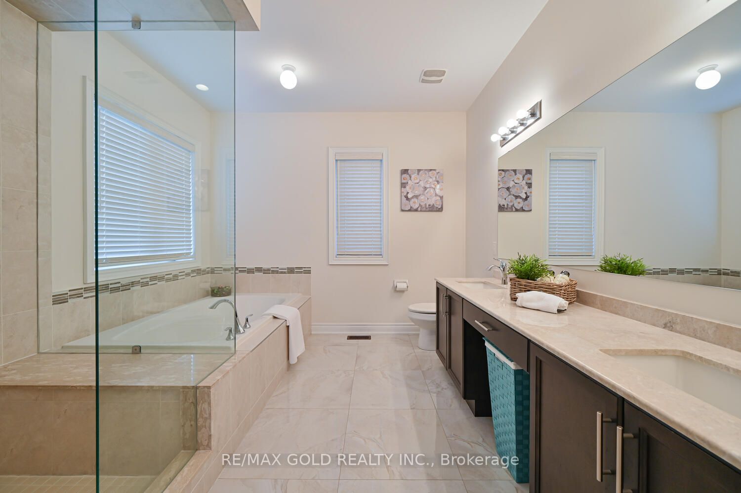 34 Erintown Cres