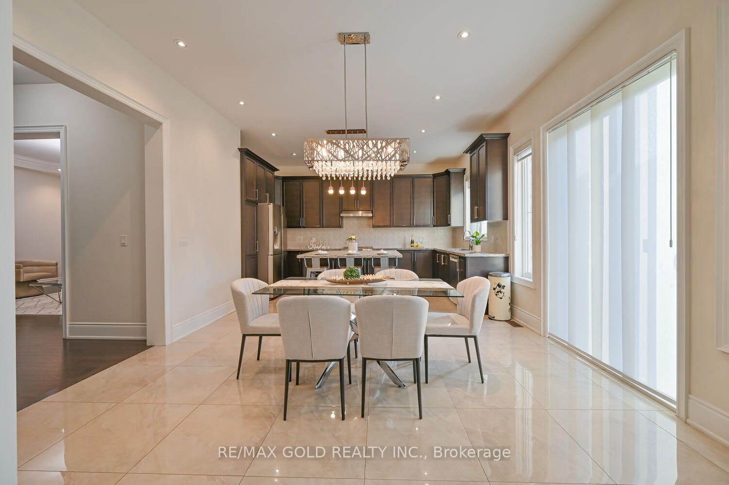34 Erintown Cres