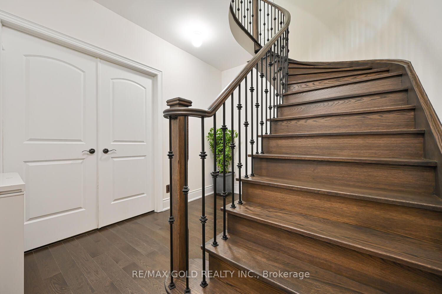 34 Erintown Cres