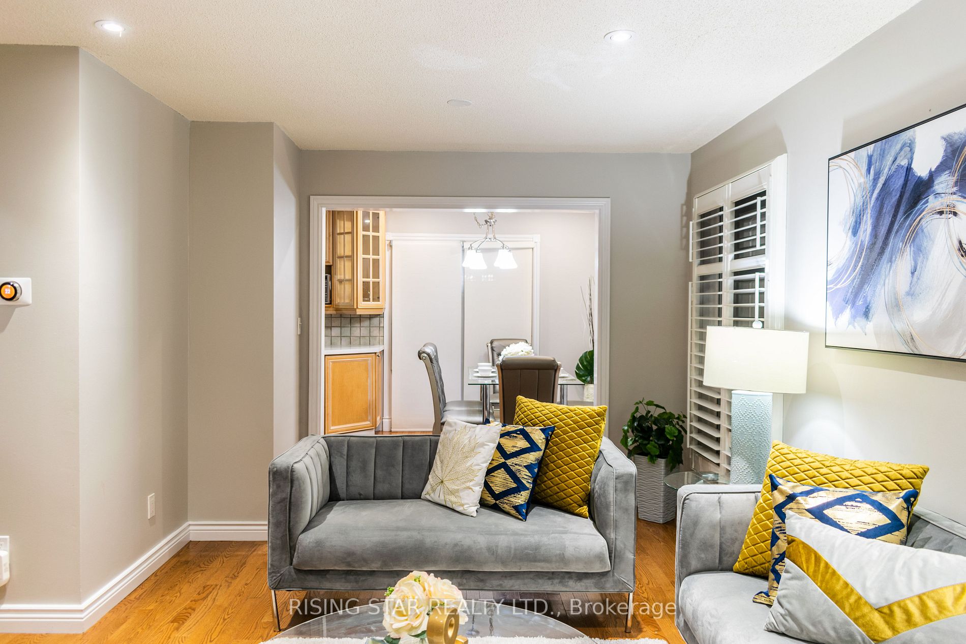 324 Woodlawn Crescent