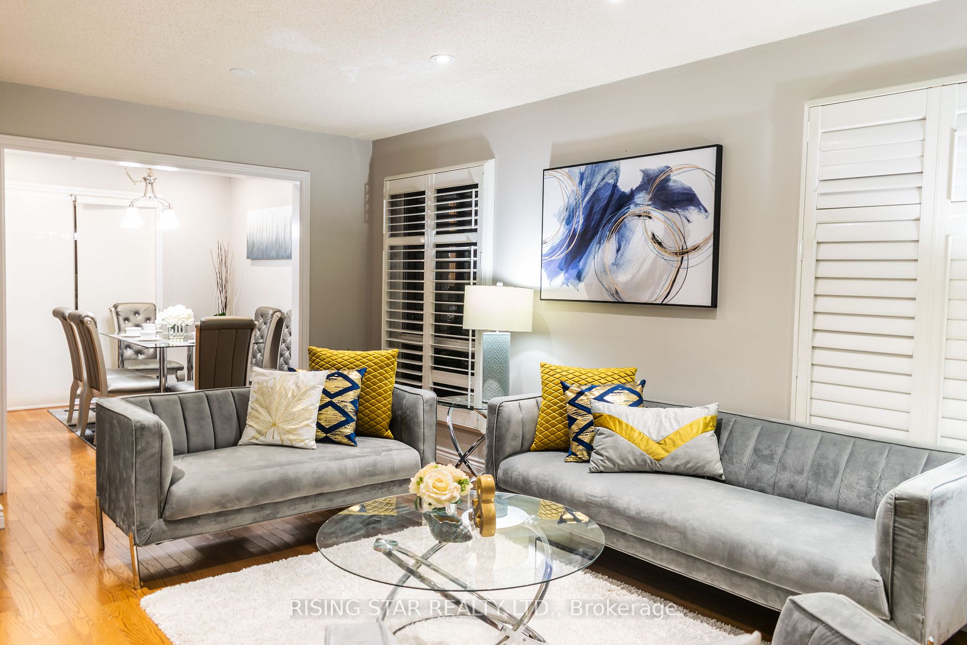 324 Woodlawn Crescent