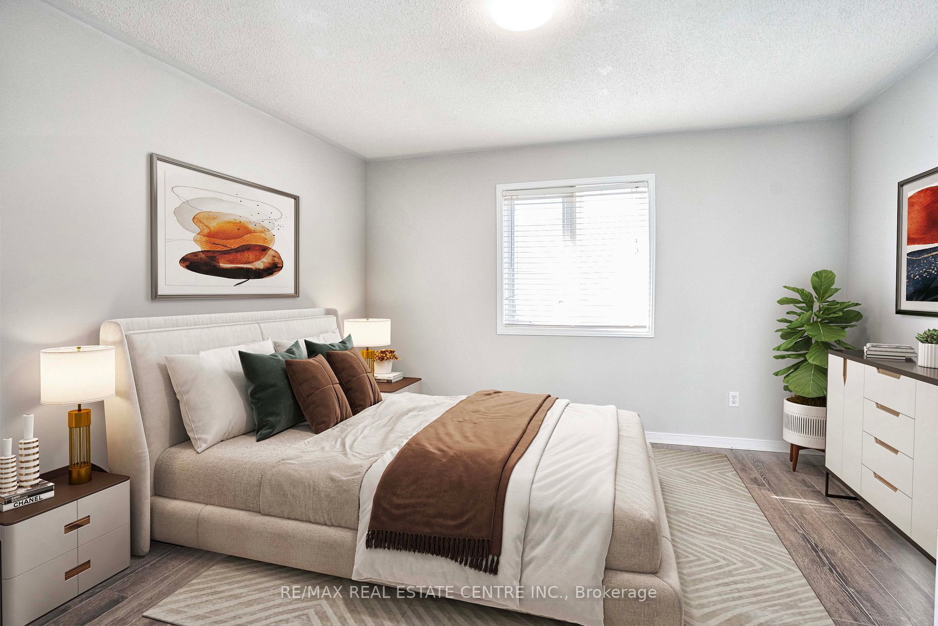 435 Hensall Circ, #176