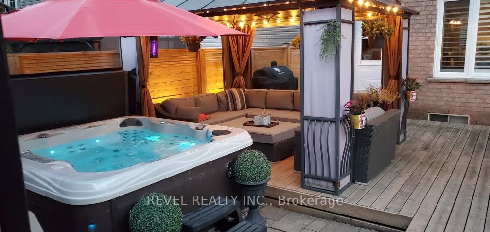 175 Roxton Rd
