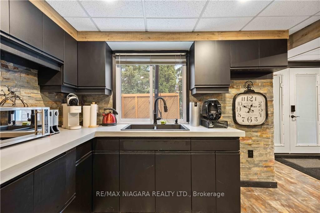 4535 Gatineau Ave