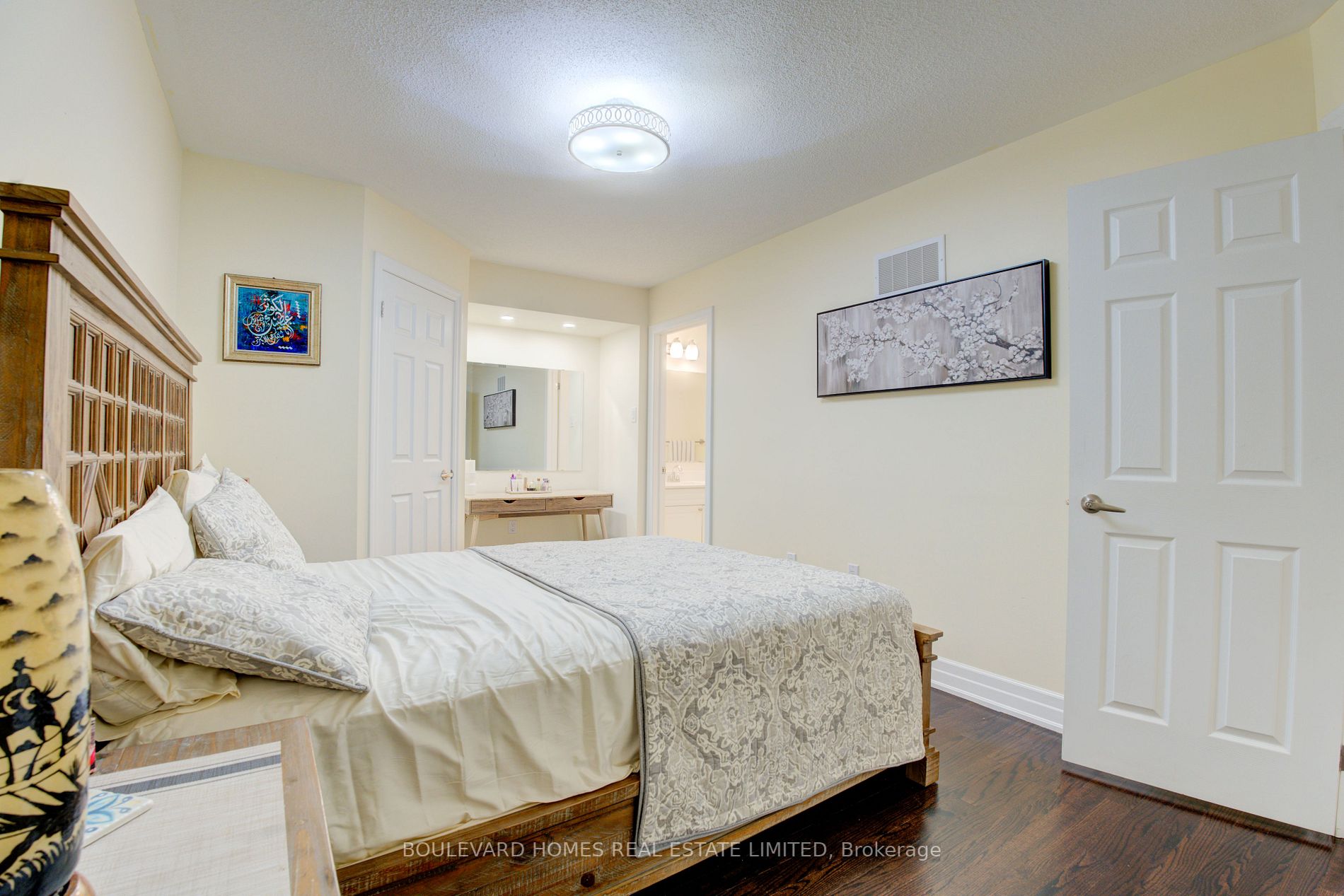 209 Lemieux Crt