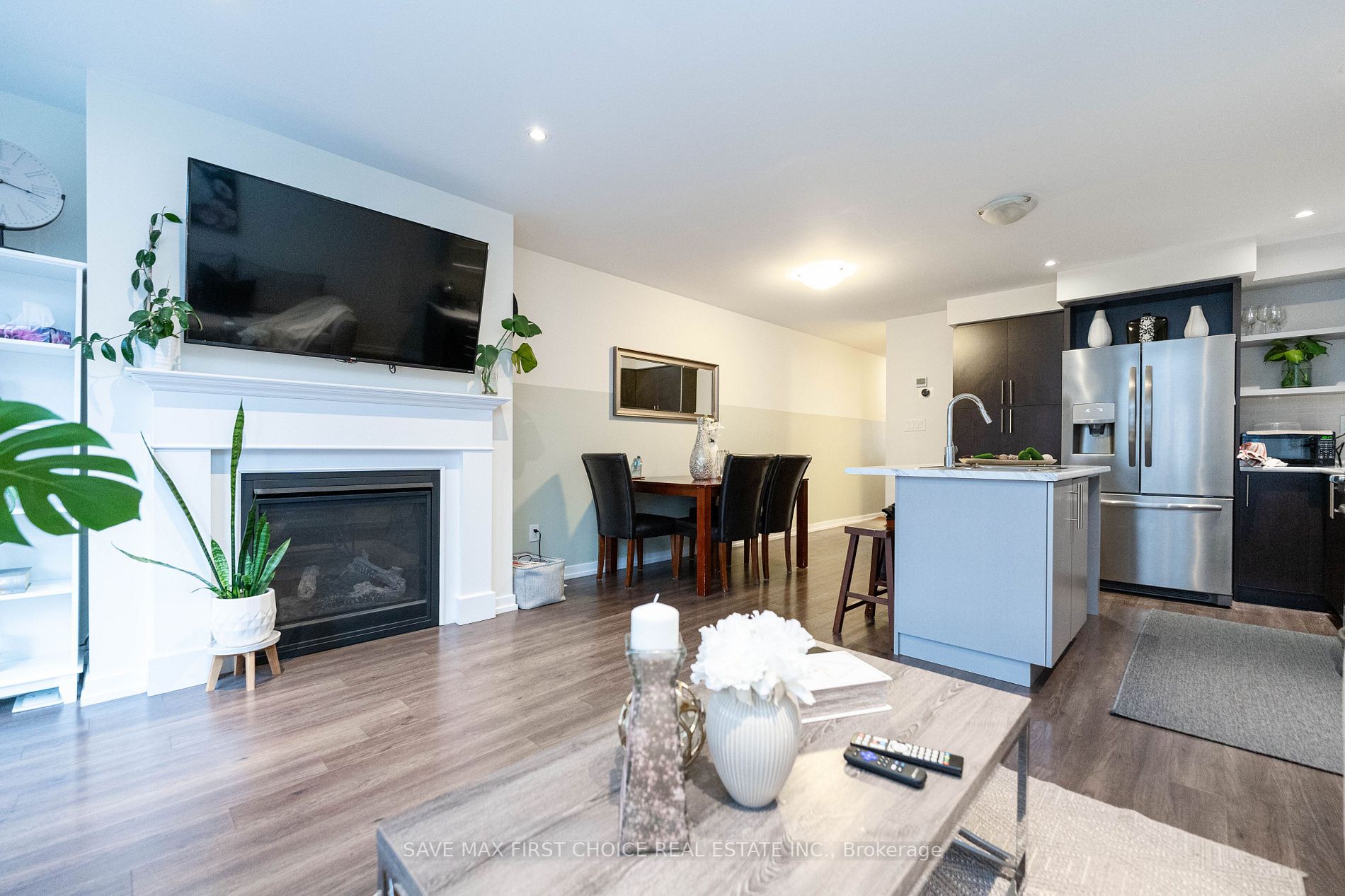 18 Daylight St
